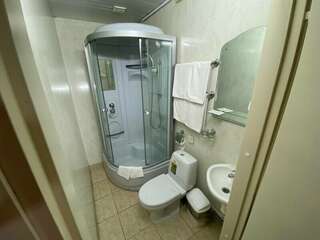 Гостиница Форт Константин Кронштадт Двухместный номер с 1 двуспальной кроватью (ВИД НА ВОДУ)-6